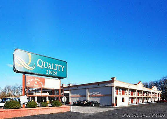 Super 8 By Wyndham Gloucester Gloucester City Exteriör bild